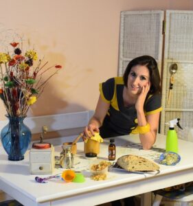 Lucia Cuffaro a Grace Land